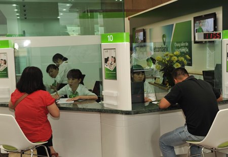 Làm thẻ visa Vietcombank có tiện ích gì?