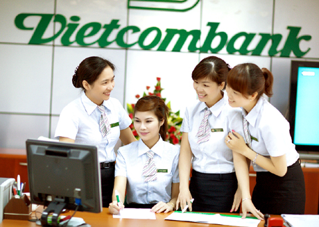 Phí làm thẻ Visa Vietcombank Platinum như thế nào?