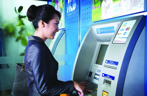 chuyển tiền sang tài khoản của Ngân hàng khác qua ATM