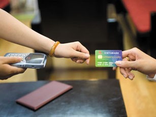 Hỏi đáp về sử dụng thẻ Advance card ngân hàng VietABank