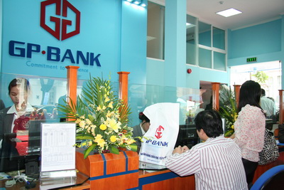 GP Bank miễn phí mở thẻ ATM, tặng ví da đặc biệt cho tân sinh viên
